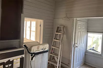 701 S Clements Street, Gainesville, TX 76240 - Photo 14