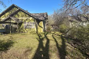 701 S Clements St, Gainesville, TX 76240 - Photo 6