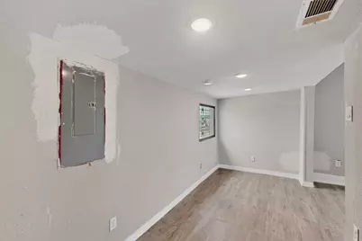 3818 S Lancaster Road #100, Dallas, TX 75216 - Photo 10