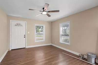 700 N Gresham Street, Marlin, TX 76661 - Photo 4