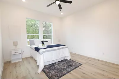 1032 E Arlington Avenue, Fort Worth, TX 76104 - Photo 10