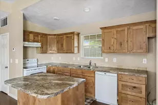 1118 E Goode St, Quitman, TX 75783 - Photo 34