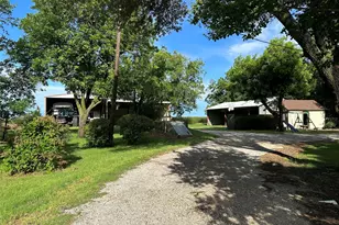 604 Harrel Ave, Bynum, TX 76631 - Photo 4