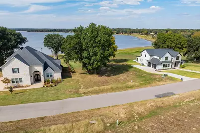 32 Shoreline Drive, Mabank, TX 75143 - Photo 10