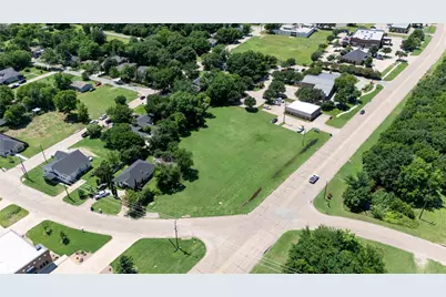 913 S Clay Street, Ennis, TX 75119 - Photo 10