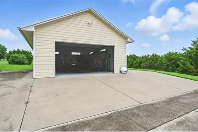 2116 Darby Dan Court, Granbury, TX 76049 - Photo 4