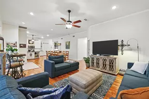 2116 Darby Dan Ct, Granbury, TX 76049 - Photo 6