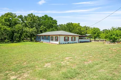 4010 Quail Ridge Court, Granbury, TX 76049 - Photo 2