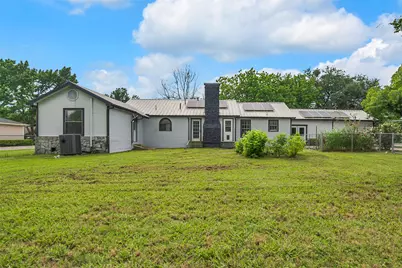 820 Lipscomb Street, Bonham, TX 75418 - Photo 28