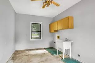 820 Lipscomb St, Bonham, TX 75418 - Photo 16