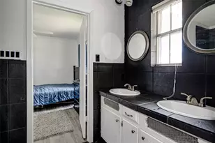 306 Country Club Dr, Joshua, TX 76058 - Photo 24