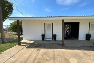 501 W Garland St, Grand Saline, TX 75140 - Photo 1