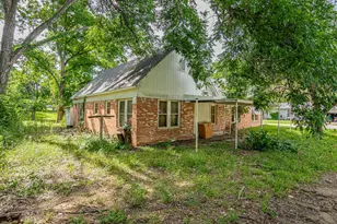 224 Pecan St, Dublin, TX 76446 - Photo 8