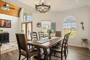 2030 Hills Court, Stephenville, TX 76401 - Photo 12