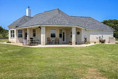 2030 Hills Court, Stephenville, TX 76401 - Photo 32
