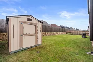 190 Half Moon Dr, Waxahachie, TX 75165 - Photo 38