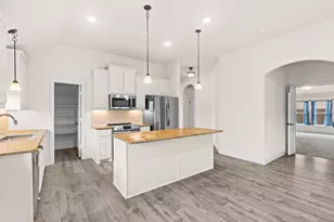 190 Half Moon Dr, Waxahachie, TX 75165 - Photo 24