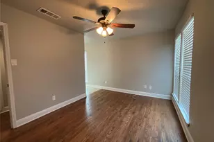 2331 N Davis Dr, Arlington, TX 76012 - Photo 14