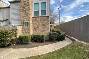 2331 N Davis Dr, Arlington, TX 76012 - Photo 22