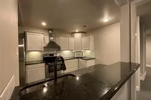 2331 N Davis Dr, Arlington, TX 76012 - Photo 4