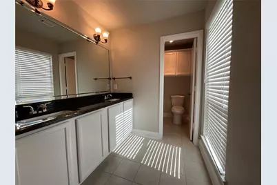 2331 N Davis Drive #D, Arlington, TX 76012 - Photo 16