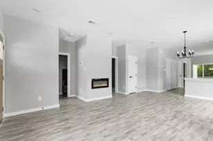 1609 E Bluff St, Fort Worth, TX 76102 - Photo 12