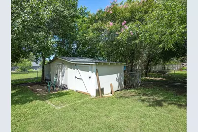 301 Redbud, Ferris, TX 75125 - Photo 28