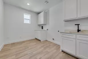 8500 Wild Colt Dr, Godley, TX 76044 - Photo 16