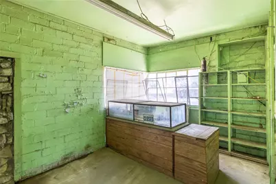 305 Bryan Street, Glen Rose, TX 76043 - Photo 36