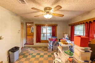 305 Bryan St, Glen Rose, TX 76043 - Photo 20