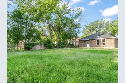 1510 N Wilhite Street, Cleburne, TX 76031 - Photo 30