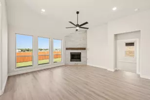 221 Comanche Trail, Alvarado, TX 76009 - Photo 20