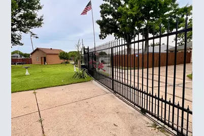 2000 Homestead Drive, Mesquite, TX 75181 - Photo 32