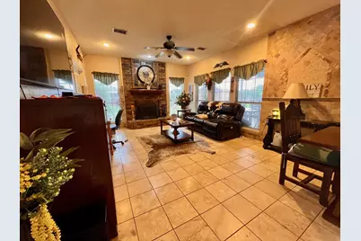 2000 Homestead Drive, Mesquite, TX 75181 - Photo 10
