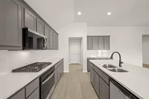 733 Stone Eagle Dr, Azle, TX 76020 - Photo 10