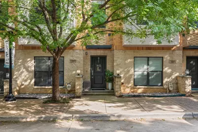 632 E Bluff Street, Fort Worth, TX 76102 - Photo 1