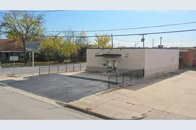 2636 Meadowbrook Drive, Fort Worth, TX 76103 - Photo 1