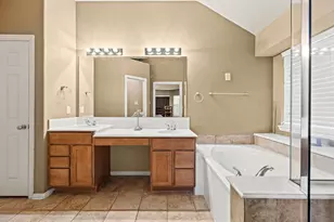 3301 Marymount Dr, Denton, TX 76210 - Photo 10