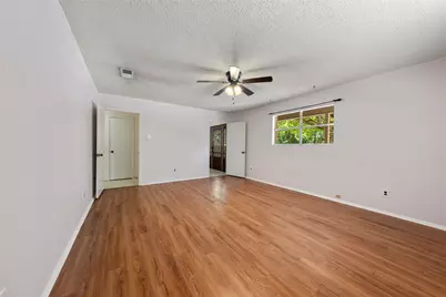 7033 Edmond Avenue, Waco, TX 76710 - Photo 12