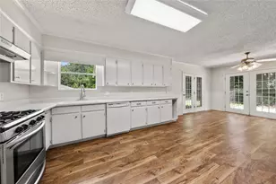 7033 Edmond Ave, Waco, TX 76710 - Photo 16