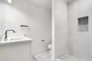 2011 Kirby St, Dallas, TX 75204 - Photo 28