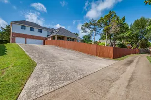 1119 Shallow Bend Dr, DeSoto, TX 75115 - Photo 34