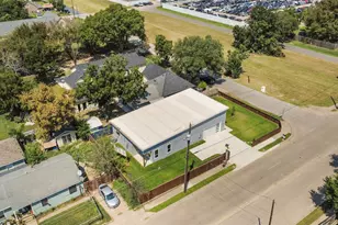 10916 Cade Rd, Dallas, TX 75217 - Photo 4