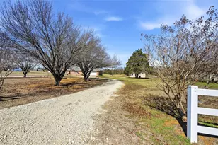 929 County Line Church Rd, Whitesboro, TX 76273 - Photo 12