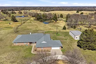 929 County Line Church Rd, Whitesboro, TX 76273 - Photo 14