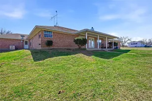 929 County Line Church Rd, Whitesboro, TX 76273 - Photo 6