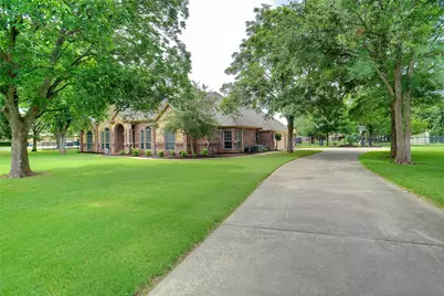 613 W Aurora Vista Trail, Aurora, TX 76078 - Photo 4