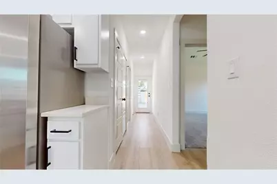 226 SW 4th Street, Grand Prairie, TX 75051 - Photo 26