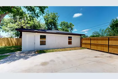 226 SW 4th Street, Grand Prairie, TX 75051 - Photo 34