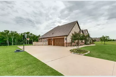217 The Falls Drive, Sunnyvale, TX 75182 - Photo 2